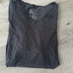 Gap The Essential V-Neck Gray Tee Shirt